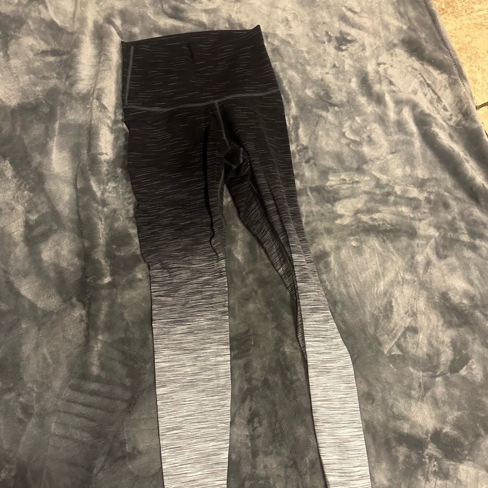 Lululemon size 8